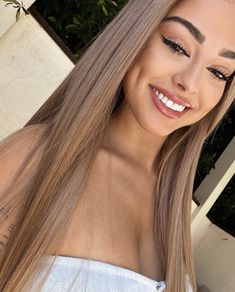 Lavender And Blonde Hair, Balyage Long Hair, Honey Brown Hair Color, Tan Skin Blonde Hair, Dark Blonde Hair Color, Black Hair Balayage, Hair With Highlights, Honey Brown Hair