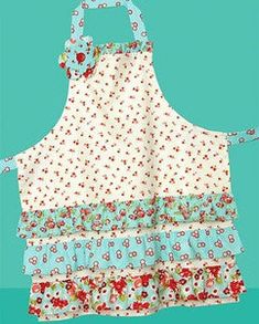 Chore Girl Apron Girl Apron Pattern, Rose Quilts, Apron Sewing, Apron Pattern, Girl Apron, Mollie Makes, Apron Sewing Pattern, Cabbage Rose, An Apron