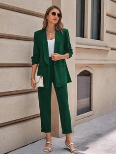 Verde Oscuro Elegante Collar manga francesa  Liso  Embellished Estiramiento medio Outfit Viaje, Blazer Verde, New Look Fashion, Color Combos Outfit, Professional Wear, Open Front Blazer, Ideas Outfit, Bridesmaid Outfit, How To Hem Pants