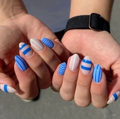 Nail Ideas Football, Blue And White Football Nails, Nail Design Stripes, Sporty Nails Designs, Funky Blue Nails, Nails For Volleyball, Blue Stripe Nails, Cute Trending Nails, Swim Nails