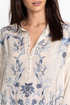 Johnny Was Alessa Tunic Long Sleeves Top Shirt Floral Embroidery Shell White New A nonchalant throw-on-and-go design, the Alessa Tunic promises both style and comfort. This tunic is crafted from a lightweight material and features a collar, a button closure, long sleeves, a blue floral placement embroidery, and side slits for relaxed movement. For a causal daytime ensemble, pair this tunic with blue denim.Sizes Available: M, L, XL, XXLAlso Available in Black color sold in a Separate listing.Prod Maple Dress, Placement Embroidery, Create A Signature, Velvet Clothes, Boho Chic Outfits, Sleeves Top, Signature Look, Johnny Was, Boho Tops