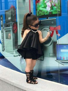 Kids Frocks Design, Kids Dress Wear, Baby Dress Design, Kids Gown, Kid Fashion