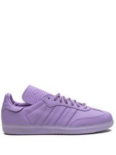 lilac purple leather tonal stitching round toe front lace-up fastening logo-debossed tongue branded insole gum-rubber sole These styles are supplied by a premium sneaker marketplace. Stocking only the most sought-after footwear, they source and curate some of the most hard to find sneakers from around the world. Lavender Low-top Sneakers With Rubber Sole, Lavender Sneakers With Rubber Sole And Round Toe, Purple Leather Sneakers With Rubber Sole, Lavender Sporty Sneakers With Rubber Sole, Sporty Lavender Sneakers With Rubber Sole, Lavender Lace-up Sneakers With Boost Midsole, Sporty Purple Sneakers With Textured Sole, Purple Leather Sneakers With Gum Sole, Purple Lace-up Sneakers With Textured Sole