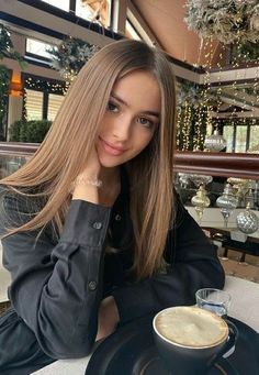 Haircut Inspo, Cute Hair Colors, Light Hair Color, Hair Color Balayage, Hair Inspiration Color, Dark Blonde