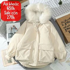 Dump Ideas, Hijabi Aesthetic, Aesthetic Style, Outfit Winter, Makeup Kit, Jacket Style, Canada Goose Jackets, Trendy Fashion, Winter Outfits