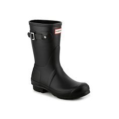 HUNTER-Original Short Matte Rain Boot - Women's Don't be afraid to splash around in the Hunter Original Short Matte rain boots. Complete with a traction sole that offers grip on slippery sidewalks and a waterproof rubber material that will keep you dry. Click here for Boot Measuring Guide. Big Calves, Rv Road Trip, Black Rain Boots, Shoes Too Big, Womens Rain Boots, Wide Width Shoes, Hunter Shoes, Wellington Boots, Woman Clothes