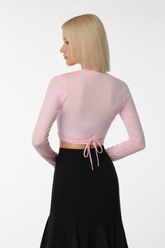 Immerse yourself in the elegance of ballet aesthetics with our wrap Top Fiori in delicate powder pink. Inspired by the grace of dance, this long-sleeve wrap top is perfect for warming up in style. Let its delicate design and soft fabric envelop you as you prepare to dance with joy and precision. Care Wash before use Wash on a gentle cycle Wash in cold water Long Sleeve Wrap Top, Warming Up, Delicate Design, The Grace, Powder Pink, Wrap Top, Soft Fabric, In Style, Soft Fabrics