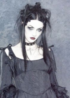 Mystic Hairstyles, Goth Hair Updo, Goth Prom Hairstyles, Alt Updo Hairstyles, 90s Goth Hair, Trad Goth Hairstyles, Mall Goth Hairstyles, Goth Updo Hairstyles, Curly Goth Hair