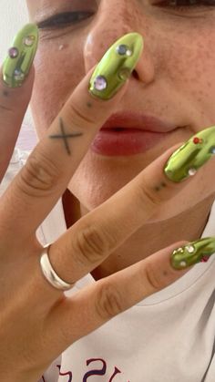 Green Brat Summer Nails Pistachio Nails Design, Brat Nails Charli, Green Beach Nails, Aperol Nails, Maxamilist Nails, Green Airbrush Nails, Simple Funky Nails, Chartreuse Nails, Chrome Green Nails