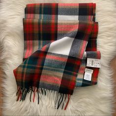 J. Crew Factory Classic Red Plaid Acrylic Fringe Cozy Scarf Nwt New With Tags Winter Weather Measurements Taken Flat Width 24.5” Length 78” 1897 Buffalo Plaid Scarf, Flannel Scarves, Plaid Capes, Checkered Scarf, Chunky Knit Scarves, Orange Scarf, Leopard Print Scarf, Cozy Scarf, Pink Scarves