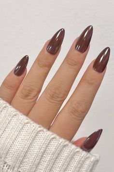 Glazed Nails, Russian Manicure, Emerald Nails, Brown Nail, Fall Nail Trends, Eye Nails, Nail Colors Winter, Cat Eye Nails, Nail Forms