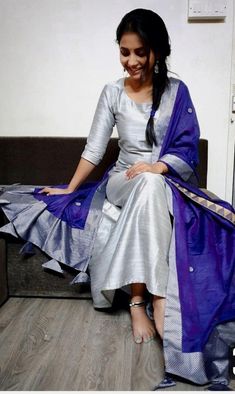 Silver Anarkali Dress, Trending Kurtis, Sayali Sanjeev, Dresses Anarkali, Desinger Dresses, Blue Dupatta, Marathi Wedding, Marathi Actress