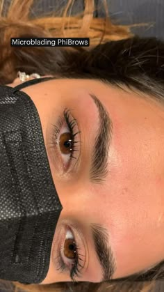 Arch Eyebrows Black Women, Eyebrow For Round Face, Thick Eyebrow Shapes, Round Eyebrows, Big Eyebrows, Eyebrows Goals, Micro Blading, Baddie Hair, Eyebrows Microblading