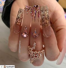 Champagne Stilleto Nails, Long Hair Pretty Nails, Brown Gold Acrylic Nails, Bling Acrylic Nails Rhinestones, Pink And Grey Nails, Xmas Nail, Vday Nails, Copper Nails, Fab Nails