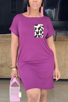 Trendy Purple Short Sleeve Dress, Casual Purple Solid Color Dress, Casual Short Sleeve Dress For Outing, Casual Midi Dress For Outing, Chic Purple Short Sleeve Midi Dress, Casual Purple Mini Dress For Fall, Summer Purple Dresses With Pockets, Chic Shift Midi Dress With Pockets, Casual Purple Dresses With Pockets