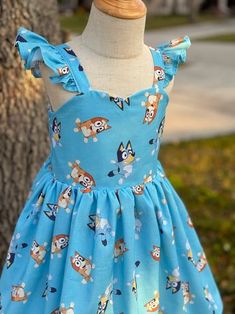 ❤️💌✨Beautiful cartoon inspired dress, homemade with cotton fabric! 2 layers in the skirt. elastic in the weist (back side) 🚨NOTE: the bow not included in the price of the dress, order separately. classic hair clip 4" inch This dress is perfect for any occasion: ✨-Casual wear ✨Birthday Party ✨Photoshoot ✨Vacation If you have any questions message me. The orders are shipped in approximately 5-7 business days, if you need your order sooner, please inquire about a rush fee. All products in my store are handcrafted with love by me ❤️💌 For more information about our products such as photos and designs please follow us on Instagram as @alinnasboutiquevip Party Photoshoot, Dog Birthday, Inspired Dress, Toddler Dress, Birthday Dresses, Birthday Outfit, Casual Wear, Hair Clips, Coral