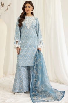 Summer Lawn, Neckline Designs, Lawn Suits, Stylish Dress Book, Fashionista Clothes, Suit Fabric, Designs For Dresses