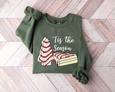 Christmas Sweaters For Women, Christmas Tree Cake, Funny Sweatshirts, Christmas Cake, Print Pullover, Funny Christmas, Christmas Christmas