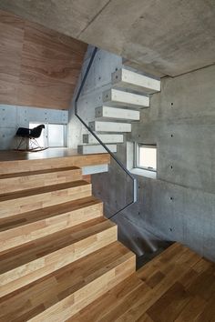 タカヤマ建築事務所｜コンクリート打ち放し・地下・スキップフロア・狭小住宅 Industrial Home Design, Japan House, Takayama, Industrial Home, Building House, Industrial House, Japanese House, Arch, Home Design