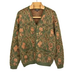 Beams+ Shaggy cardigan in olive and rust botanical jacquard mohair blend – No Man Walks Alone Jacquard Cardigan, Pattern Cardigan, Beams Plus, Classic American Style, Mohair Cardigan, Patterned Cardigans, Floral Cardigan, Uniform Fashion, Botanical Pattern