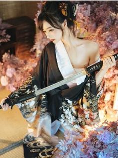 Tamamo No Mae, Martial Arts Women, Female Pose Reference, Beautiful Dark Art, Cute Cosplay, Aesthetic Beauty, Pose Reference Photo