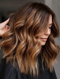 Fall Hair Caramel, Honey Babylights, Balayage For Brunettes, Fine Highlights, Red Lowlights, Trendy Highlights, Brown Hair With Highlights And Lowlights, Highlights For Brown Hair, Balayage Caramel