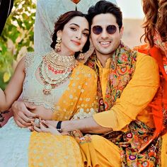 Koffee With Karan, Haldi Outfits, Haldi Outfit, Sidharth Malhotra, Desi Wedding Dresses, Couple Wedding Dress, Aaron Carter, Wedding Mandap