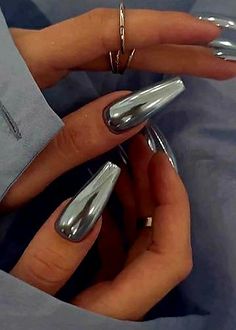 Fashion Outfits Dresses, Edgy Nails, Goth Nails, Outfits Dresses, Nail Sets, Pedicure Tools, Neutral Nails, Silver Nails