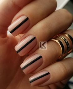 Black Line Nail Designs, Minimalist Black Nails, Black Nude Nails, Makeup Nails Designs, Claw Nails, Lines On Nails, Short Nail Designs, Hair Skin Nails, Nail It