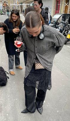 Fall Fits Aesthetic 2024, Japan Clothes, Warm Fits, Autumn Fits, Street Style Paris, Fall Fits, Cool Fits, Winter Fits, Mode Inspo