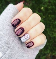 Ten Nails, Nail Colors Winter, Short Square Nails, Nail Design Inspiration, Snowflake Nails, Get Nails, Xmas Nails, Fancy Nails