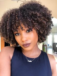 12 Inch Hair, Versatile Haircut, Edgy Feminine, Black Bob, Short Natural Hair, Natural Curly Hair, Curly Girl Method, Penteado Cabelo Curto