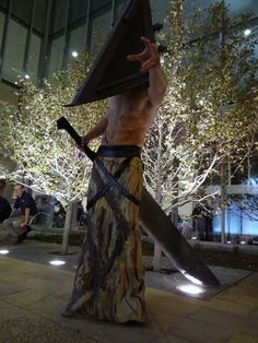 Silent Hill Pyramid Head Cosplay, Pyramid Head Cosplay, Silent Hill Cosplay, Nurse Silent Hill, Dbd Killers, 2 Halloween Costumes, Silent Hill Nurse, Silent Hill 2