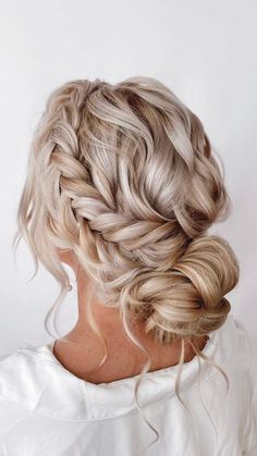 prom hair, cute prom hair, formal hair ideas, prom hairstyles for long hair em 2022 | Penteados, Cabelo curto para casamento, Ideias de penteado Formal Hair Ideas, Cute Prom Hair, Cute Prom Hairstyles, Hair Formal, Pageant Hair, Formal Hairstyles For Long Hair, Hoco Hair Ideas Ponytail, Formal Hair