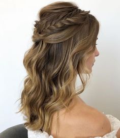 Prom Hair For Medium Length, Down Prom Hair, Half Up Half Down Prom, Rambut Brunette