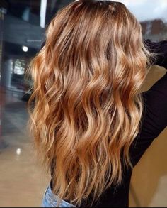 Beautiful Haircuts, Honey Hair, Hair Color Highlights, Travel Places