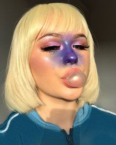 Ellie Addis Violet Beauregarde halloween makeup costume Ellie Addis, Nem Halloween Makeup, Violet Beauregarde, Maquillage Halloween Simple, Most Popular Halloween Costumes, Make Up Diy, Makeup Zombie, Halloween Make-up Looks