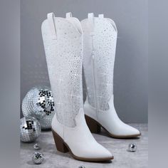 Brand New Never Worn White Cowgirl Boots Cowboy Boots Rhinestone True To Size Brand: Top Moda Western Boots With Rhinestone Fringe And Round Toe, White Rhinestone Boots For Fall, White High Heel Boots With Rhinestones, Winter Boots With Rhinestone Fringe, White Rhinestone High Heel Boots, Western Rhinestone Boots With Round Toe, Western Boots With Rhinestones And Round Toe, Western Boots With Rhinestones For Spring, Fall Rhinestone Boots With Round Toe