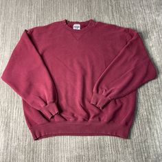 Vintage 2000s Jerzees Basic Blank Essential Streetwear Y2K Aesthetic Comfy Cozy Maroon Pullover Crewneck Large Mens Condition:  Excellent Used Condition  = No Flaws Measurements: Please see photos above for all measurements IF YOU BUY TWO OR MORE ITEMS USE THE CODE BUNDLE @ CHECK TO SAVE 20% WE SHIP WITHIN 24 HOURS AFTER PURCHASE! Please be aware that we do not offer free returns!! The Buyer is responsible for the cost of the return label.  Follow us on TikTok & Instagram @findsnostalgic and tag us in your finds 90s Long Sleeve Sweatshirt For Fall, 90s Style Long Sleeve Fall Sweatshirt, 90s Long Sleeve Fall Sweatshirt, Vintage Relaxed Fit Sweats For Winter, Vintage Relaxed Fit Winter Sweats, Vintage Winter Sweats With Relaxed Fit, Y2k Style Relaxed Fit Winter Sweatshirt, Vintage Crew Sweats For Winter, Y2k Crew Neck Sweatshirt For Fall