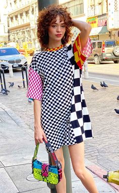 Tee Shirts Dress, Oversized Vintage Tshirt Dress, Tshirt Dress Australia, Checked Dress Pattern, Cool Print Dress, 2021 Dress Trends, Teen Funky Dresses, 2022 Dress Trends, Plus Size Maximalist Fashion