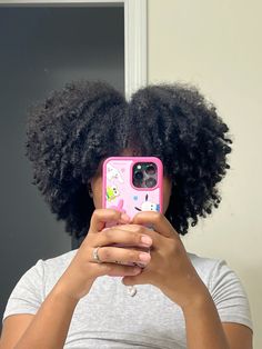 #thickhair #fro #afrohair #afro #kinkycurlyhair #stretchedhair #washngo #washandgo #braidout #naturalhaircommunity #blackhairstyles #hairstylesforblackwomen i think this@is a braid out on like day 4/5 hair Braidout Hairstyles On Natural Hair, Braid Outs On Natural Hair, Braid Out Natural Hair, Cabello Afro Natural, Natural Braided Hairstyles, Curly Fro, Cute Natural Hairstyles, Highlights Curly Hair, Short Box Braids Hairstyles