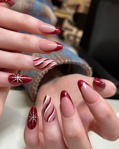 Unghie Nail Art, December Nails, Red Christmas Nails, Cute Christmas Nails, Christmas Nails Easy, Christmas Gel Nails, Her Nails, Blue Nail, Festival Nails