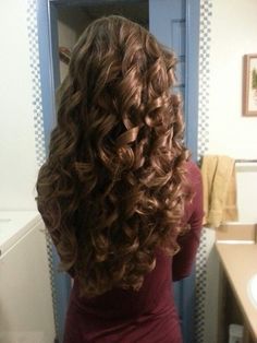 Bombshell Curly Hair, Angelic Hair, Bombshell Curls, Bombshell Hair, Curls For Long Hair, Hair Curls, Beautiful Long Hair, Hair Inspo Color