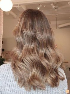 Tmavý Blond, Brown And Blonde, Honey Blond, Blond Balayage, Cute Hair Colors, Balayage Hair Dark, Balayage Blonde