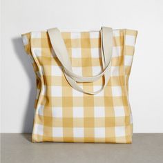 - New With Tags - Tote Bag With Gingham Print Exterior - Shoulder Straps - Zip Pocket And Magnetic Closure - Height X Length X Width: 14.2 X 11.8 X 4.3 Inches (36 X 30 X 11 Cm) Zara Summer Everyday Shoulder Bag, Spring Picnic Cotton Bag, White Cotton Bag For Picnic, Gingham Cotton Bags For Summer, Summer Cotton Gingham Bags, Summer Gingham Cotton Bags, White Cotton Picnic Bag, White Cotton Picnic Bags, Summer Cotton Bag For Picnic