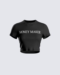 Money maker 🤑 This black jersey graphic top is made from stretch jersey fabric, and is complete with short sleeves, and a cropped fit. Make their pockets hurt, bby 🖤 Ladies Tops Patterns, Boxy Crop Top, Shein Outfits, Fame Dr, Aesthetic Look, Black Jersey, Crop Top Outfits, Graphic Top, Teenager Outfits