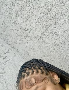 Box Braids With Edges, Edges With Braids, Braids With Edges, Highschool Hairstyles, Braids Edges, Big Edges, Small Knotless Braids, Small Box Braids