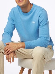 Man crewneck light blue sweaterSt. Barth embroideryRibbed collar bottom and cuffsRegular fitTrue to sizeSt. Barth logo on the sleeveComposition: 100% Wool Classic Crew Neck Sweater With Embroidered Logo, Classic Blue Sweater With Ribbed Cuffs, Classic Blue Crew Neck Sweater, Classic Blue Crew Sweater, Classic Blue Crew Neck Sweatshirt, Blue Crew Neck Sweater With Ribbed Cuffs, Light Blue Crew Neck Sweatshirt With Ribbed Cuffs, Classic Light Blue Winter Sweater, Classic Long Sleeve Light Blue Sweater