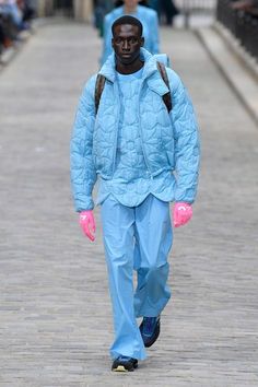 Paris Fashion Week Runway, Utilitarian Style, Best Mens Fashion, Menswear Fashion, Streetwear Men Outfits, Louis Vuitton Men, Menswear Collection, Fashion Week Spring