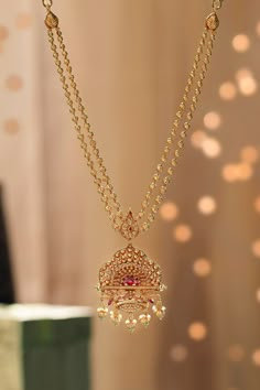 2 Layer Gold Necklace Indian, Lite Weight Gold Jewellery, Gold Jewelry Fashion Necklace Indian, Trending Gold Necklace Designs, Necklaces Gold Indian, Gold Pendent Set Indian, Gold Jewelry Simple Necklace Unique, Light Weight Gold Jewellery Indian, Simple Gold Necklace Designs